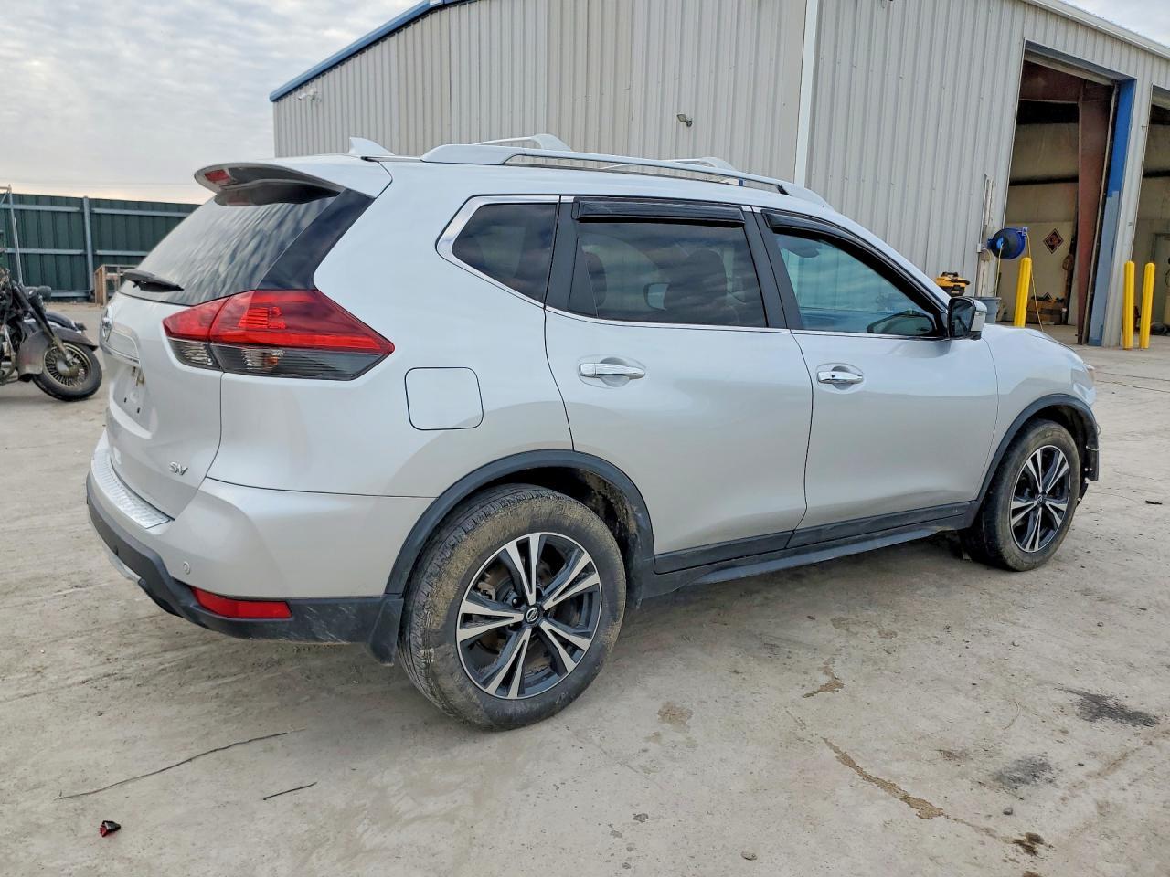2020 Nissan Rogue s