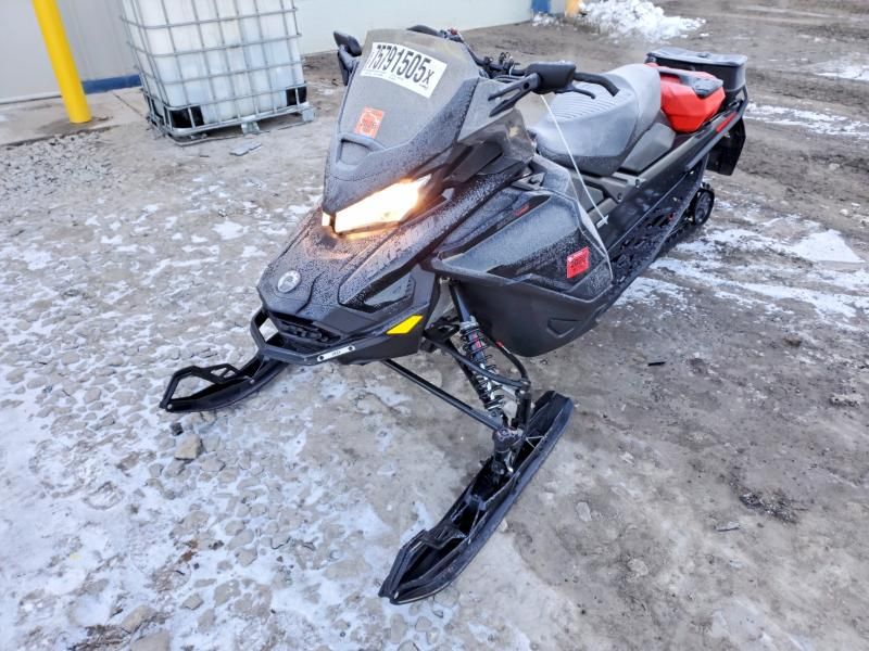 2022 Skidoo 2022 Skid Renegade Enduro