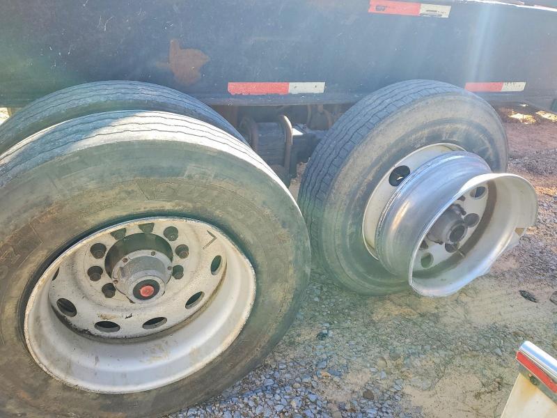 2010 Magnolia Poletailer