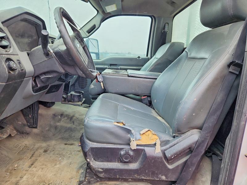2016 Ford F550 Super Duty Flatbed Truck