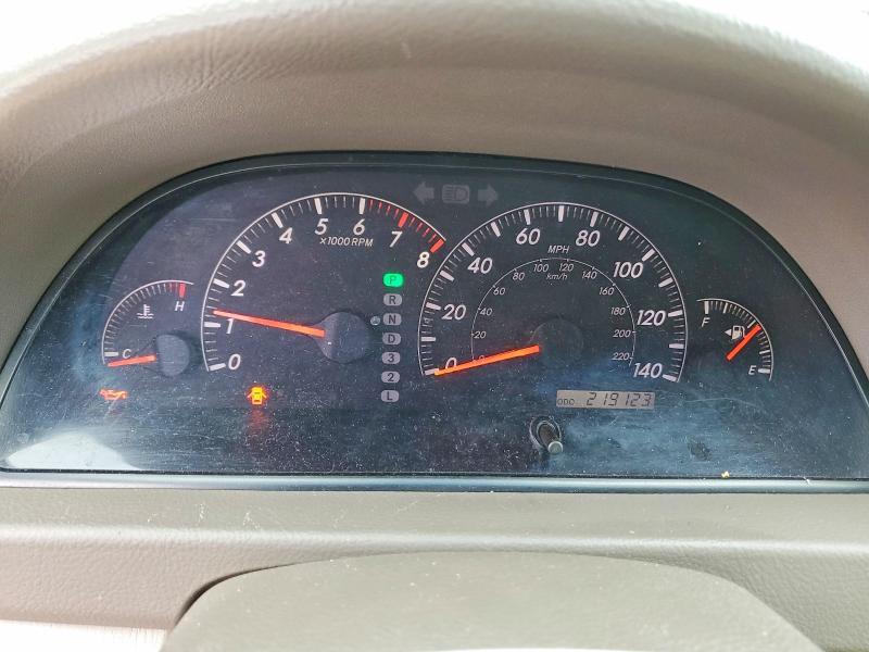 2005 Toyota Camry le