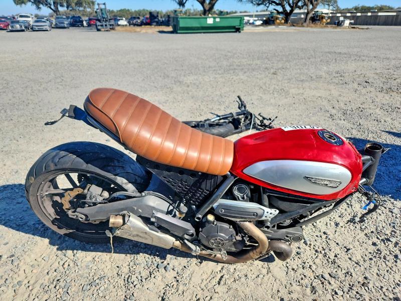 2015 Ducati Scrambler 800
