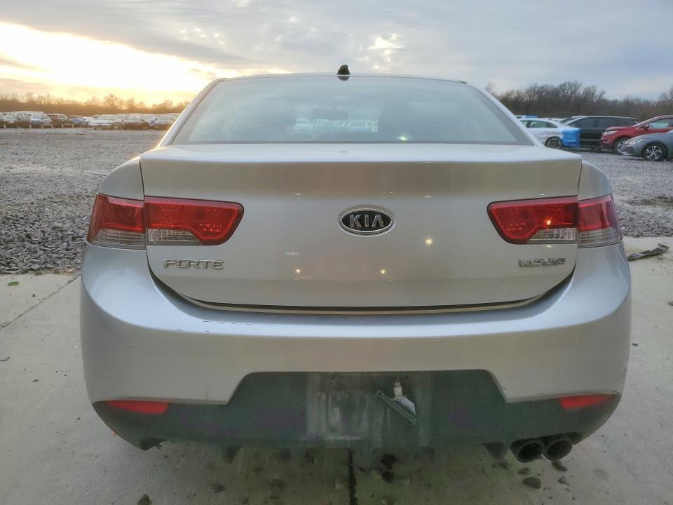 2010 KIA Forte Koup ex
