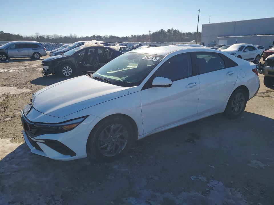 2024 Hyundai Elantra sel