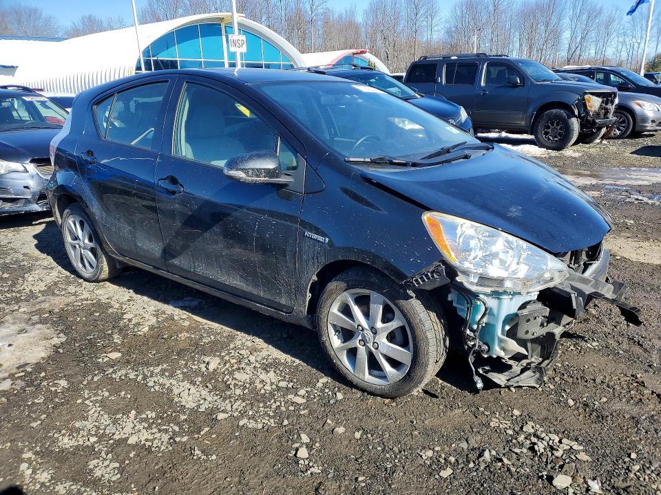 2014 Toyota Prius c