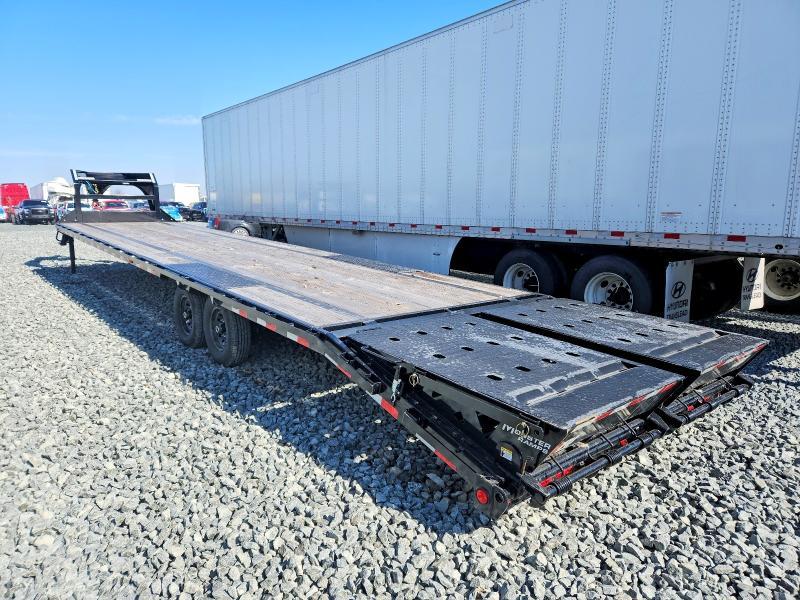 2026 PJ LS402 Equipment Trailer