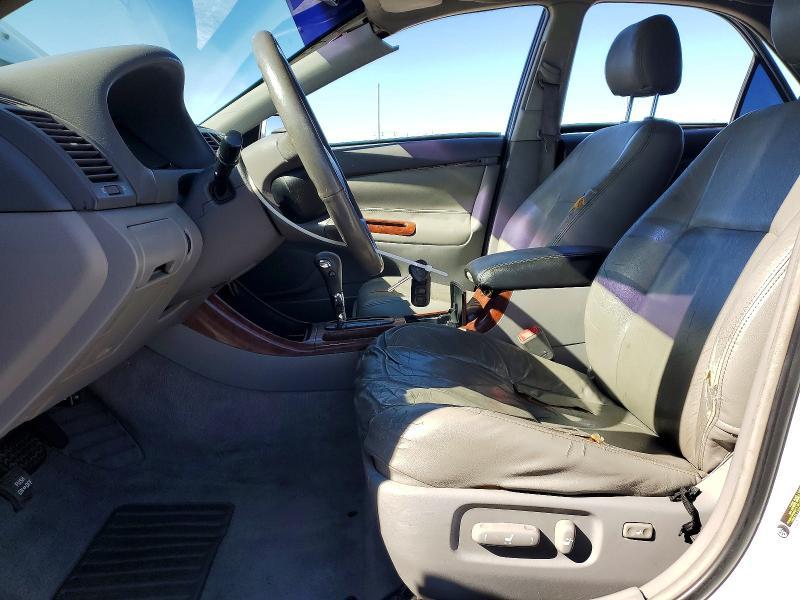 2004 Toyota Camry le