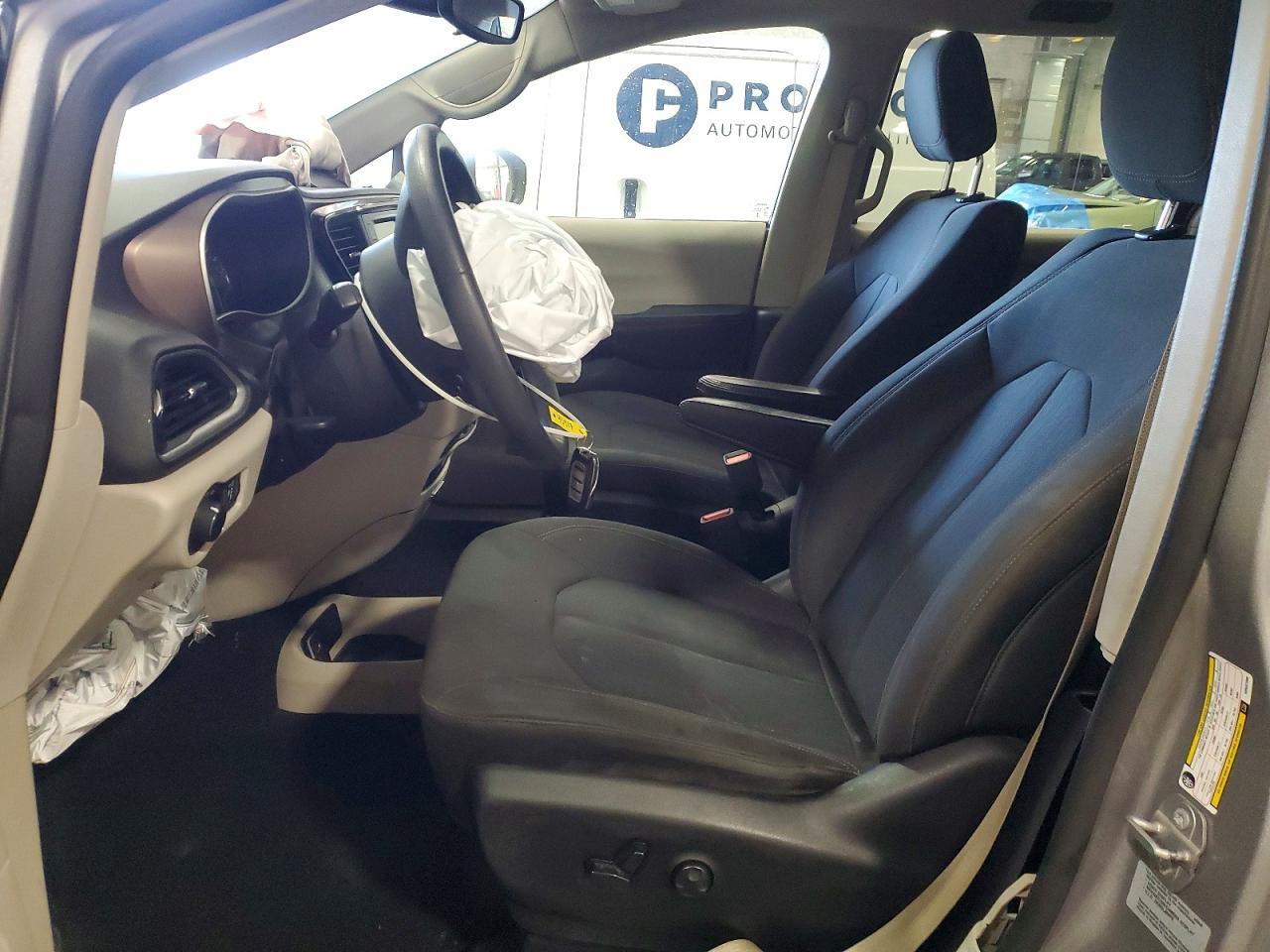 2017 Chrysler Pacifica lx