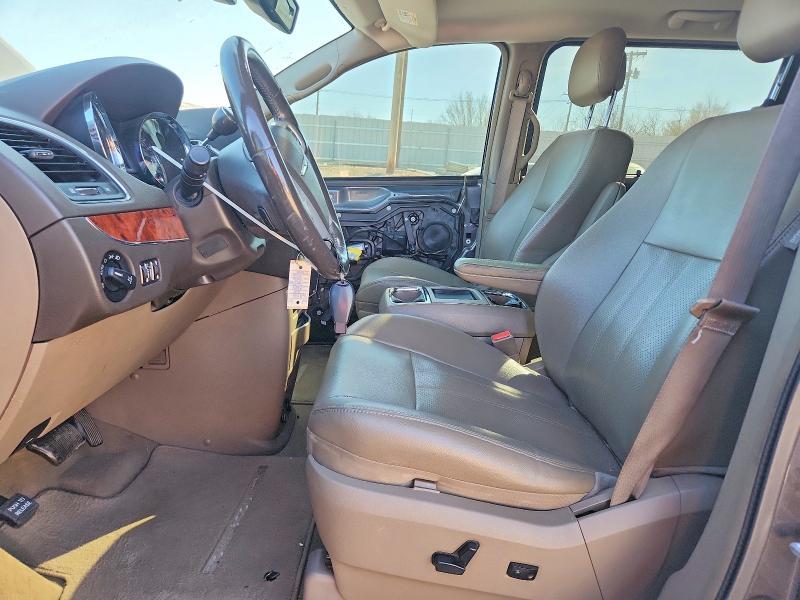 2015 Chrysler Town & Country Touring l