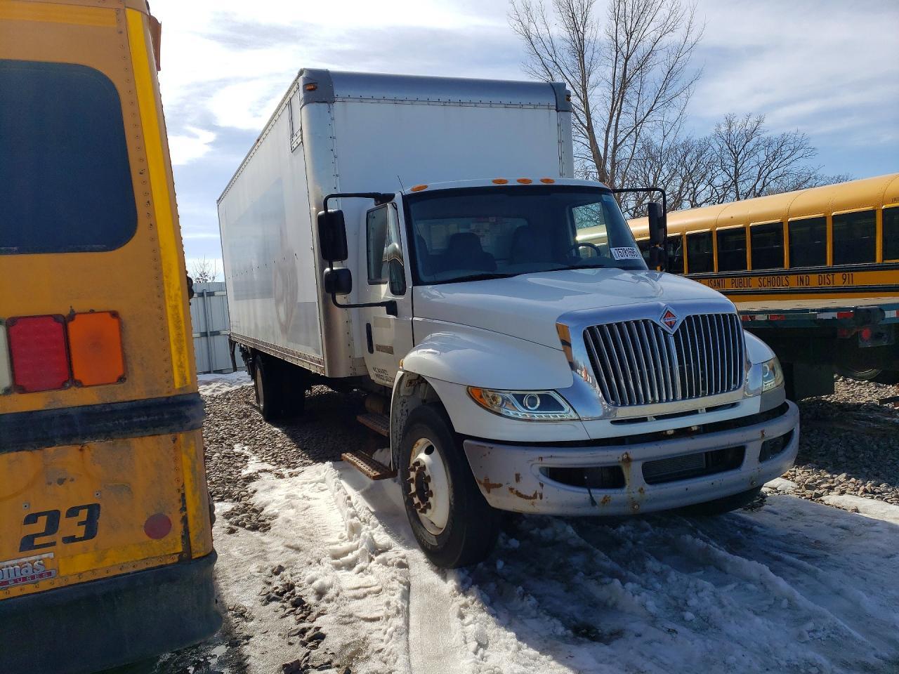 2017 International 4300 BOX Truck