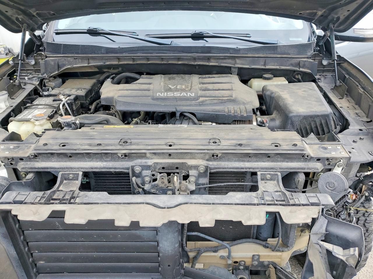 2017 Nissan Titan sv