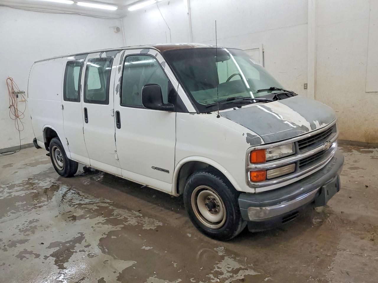 2002 Chevrolet Express G2500