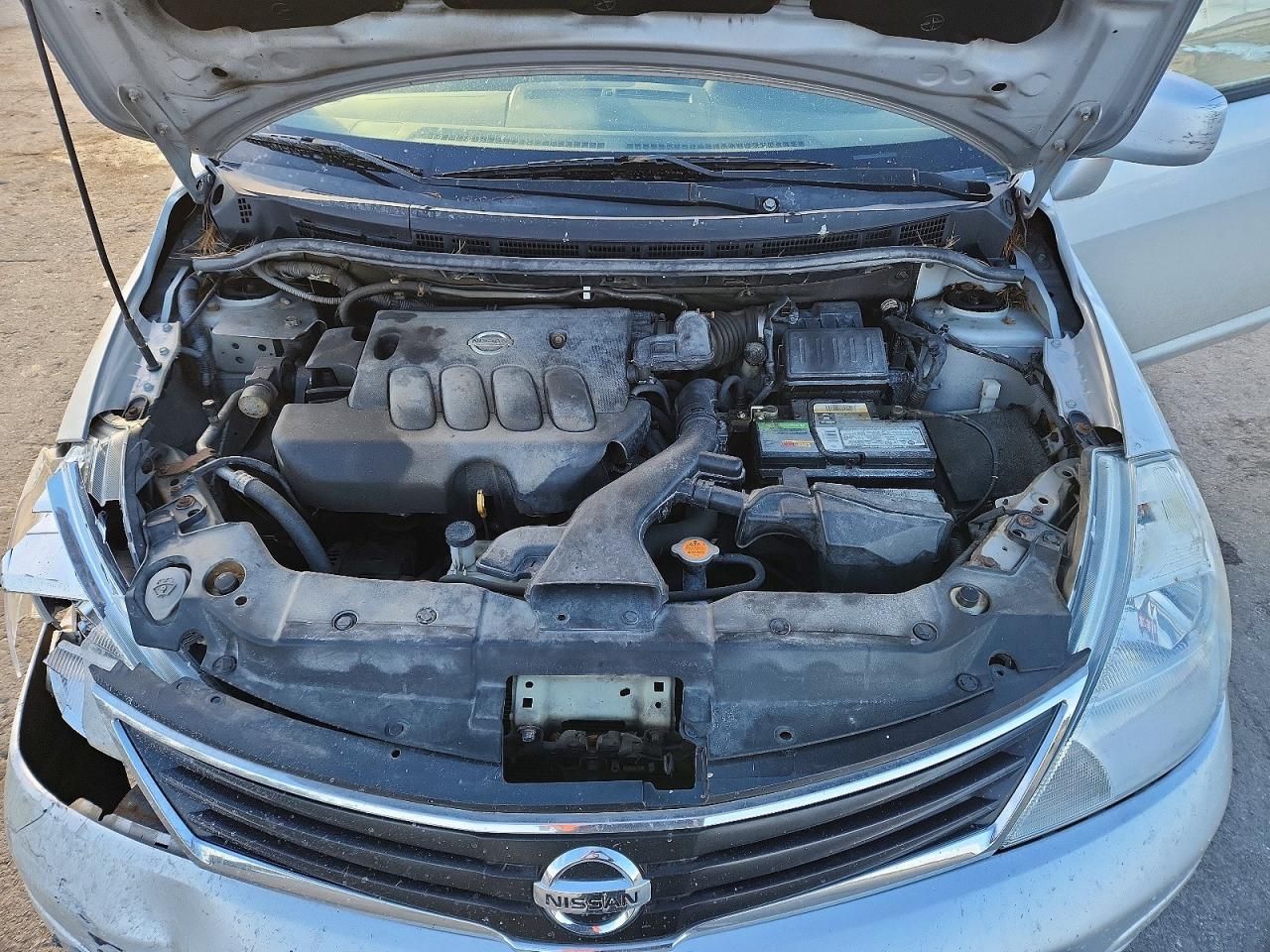 2011 Nissan Versa s