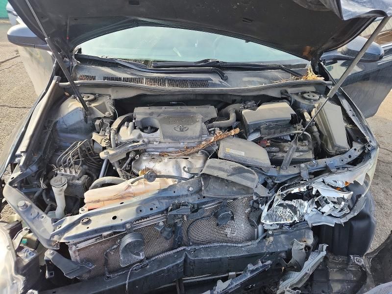 2016 Toyota Camry le