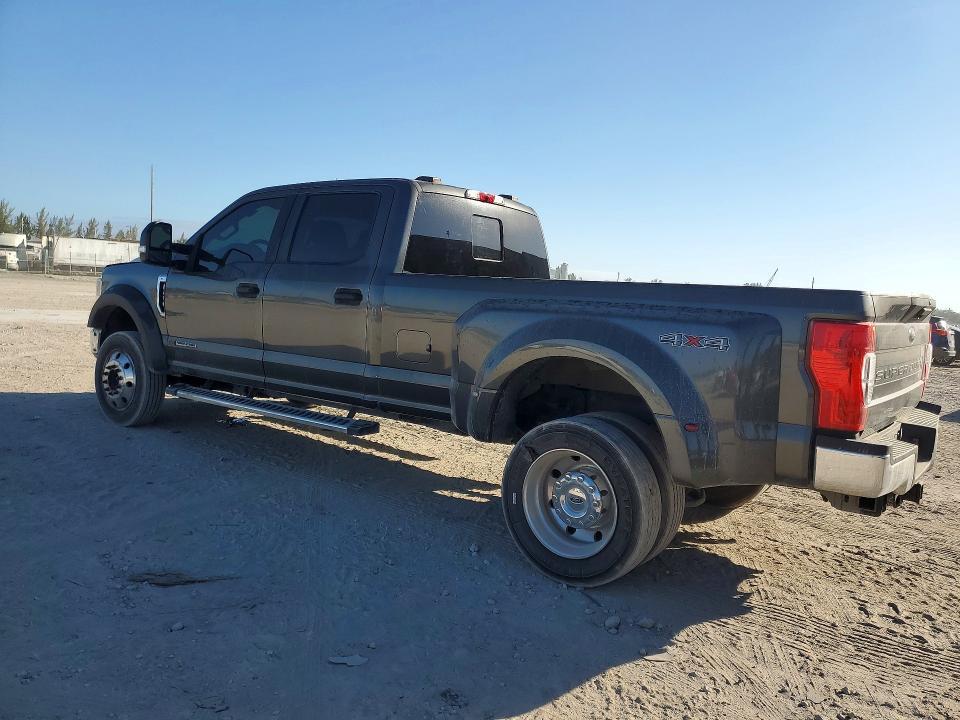 2022 Ford F450