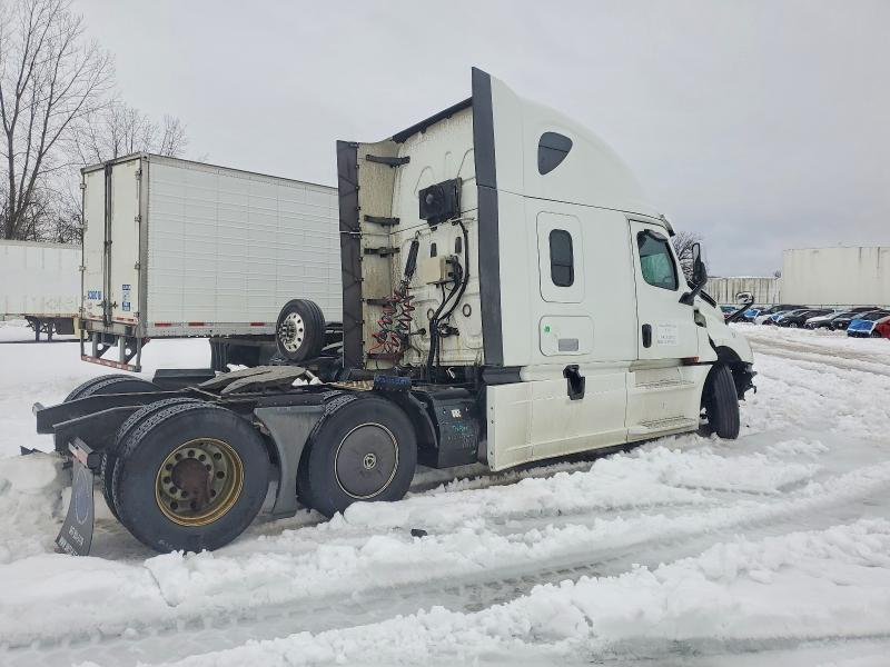 2020 Freigliner 2020 Freightliner Cascadia 125 Semi Truck