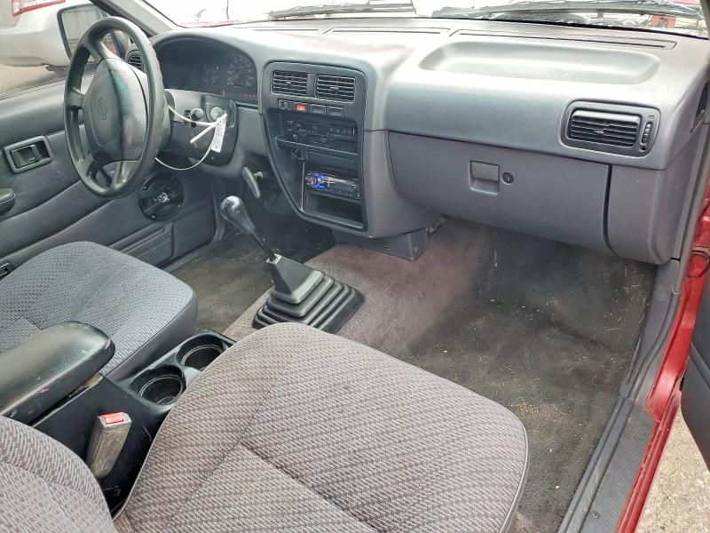 1997 Nissan Truck King cab se