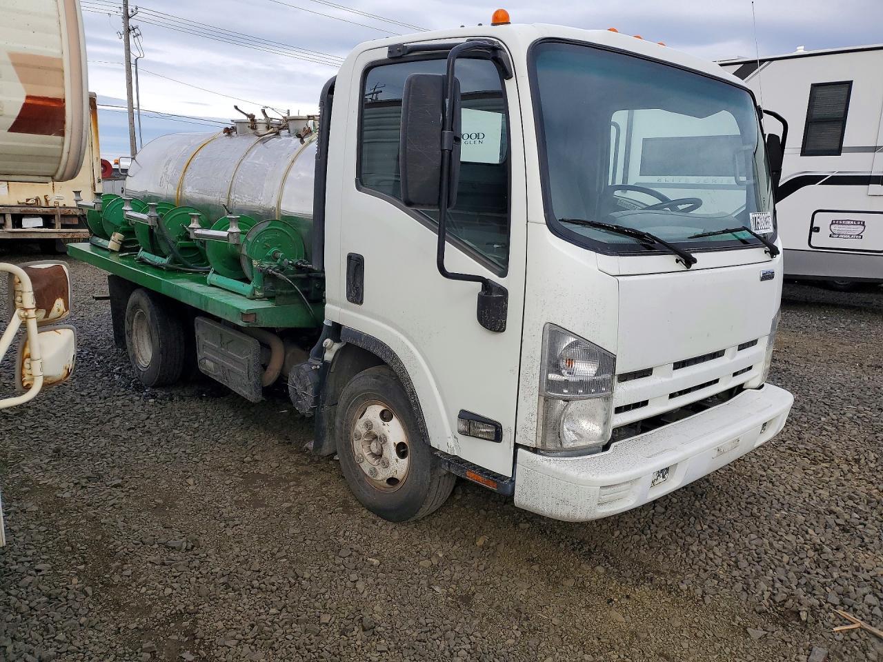 2014 Isuzu NPR HD