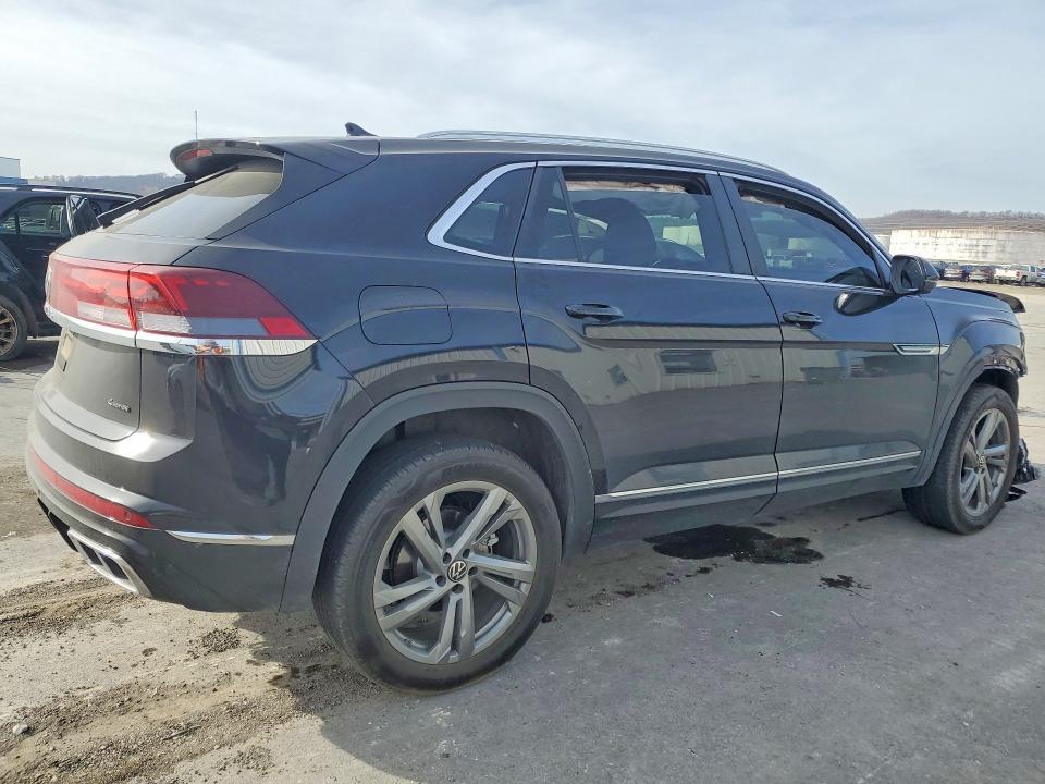 2024 Volkswagen Atlas Cross Sport sel R-line