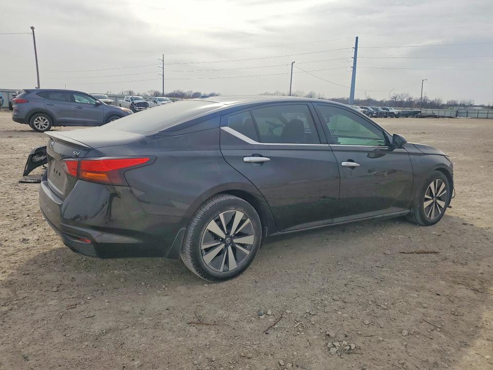 2020 Nissan Altima sv