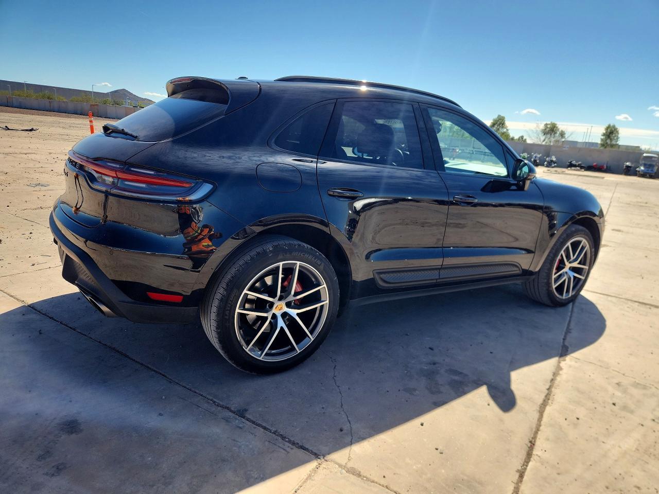 2022 Porsche Macan s