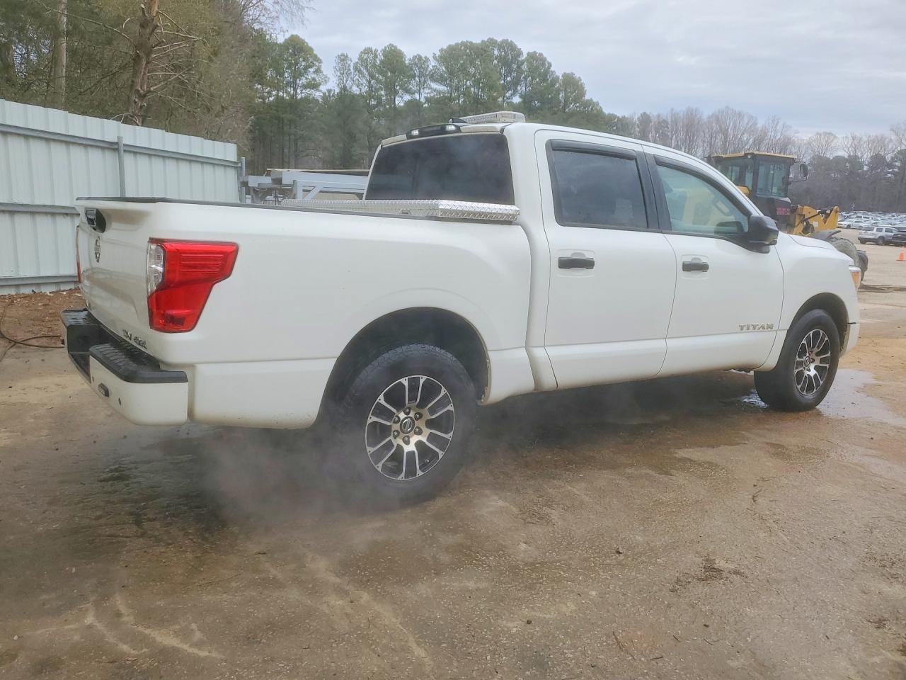 2022 Nissan Titan s