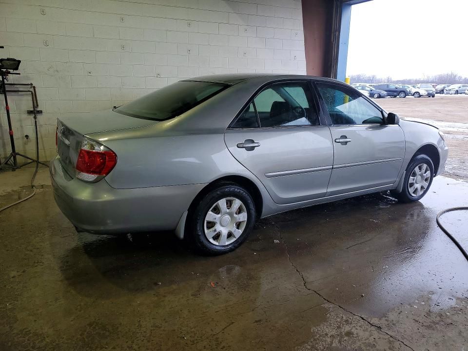 2006 Toyota Camry le