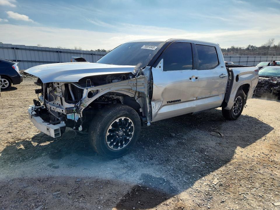 2025 Toyota Tundra SR5
