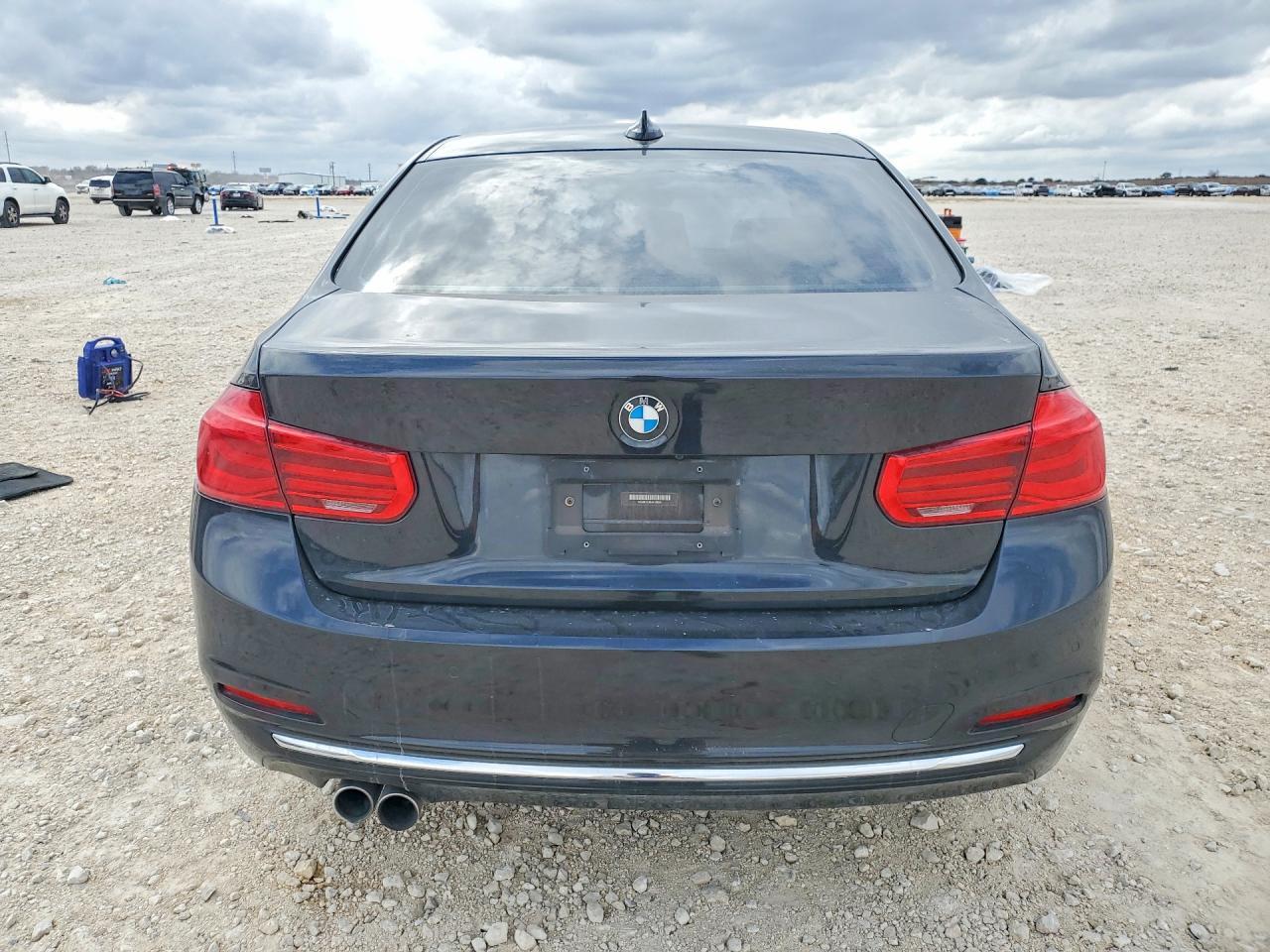 2017 BMW 330e
