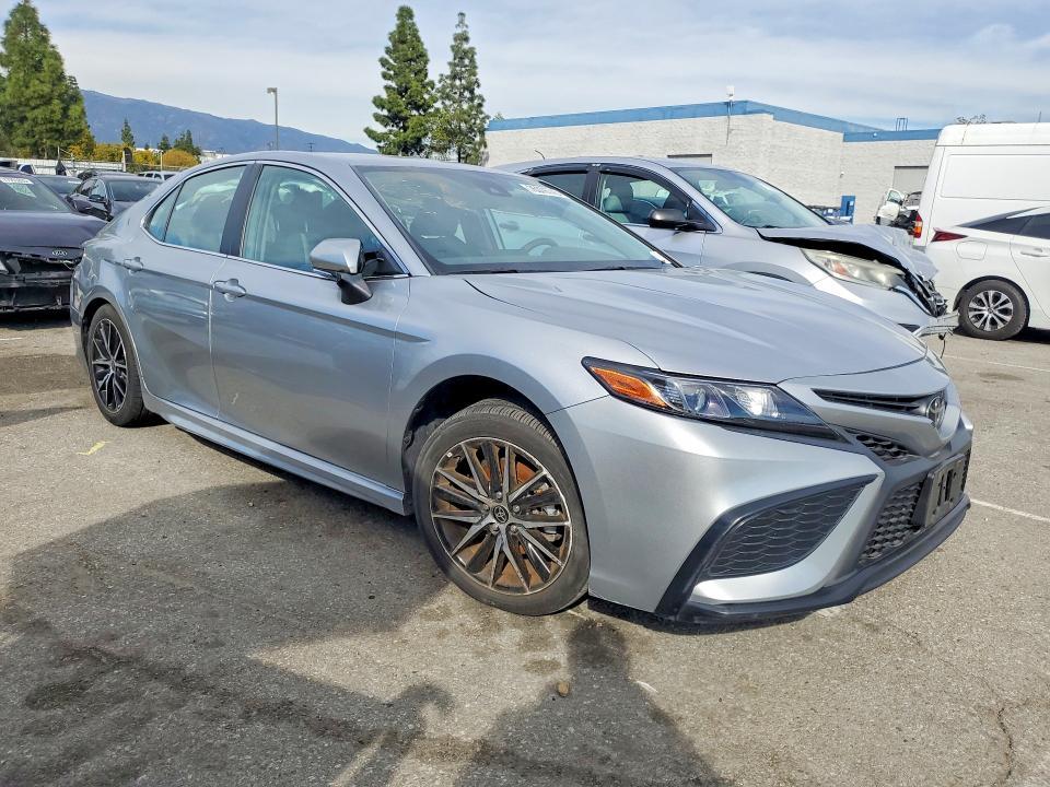 2024 Toyota Camry se Night Shade
