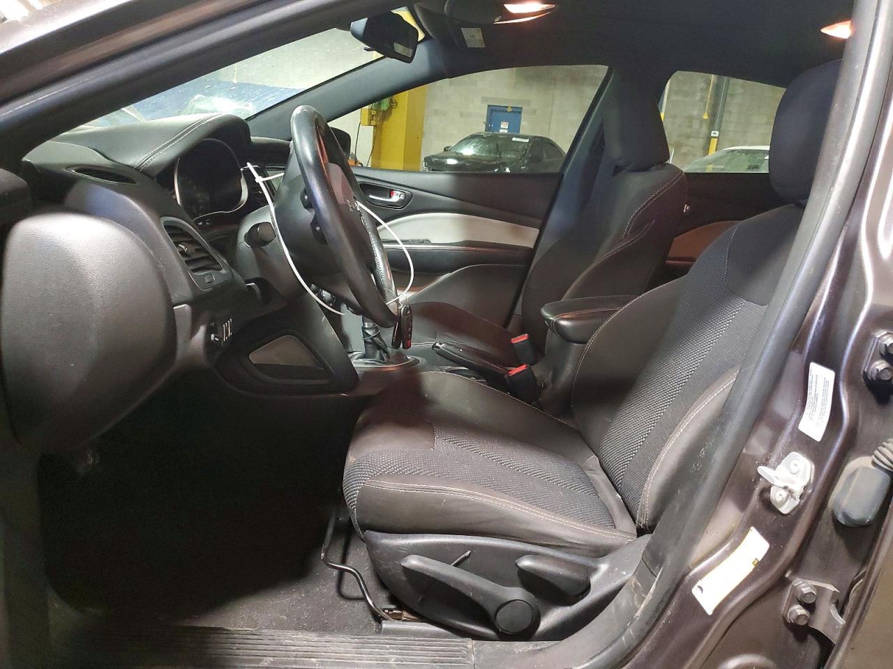 2015 Dodge Dart sxt