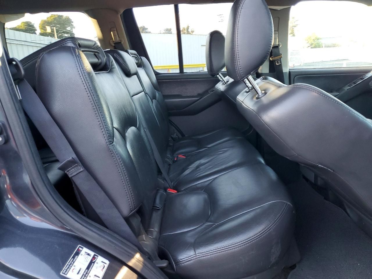 2012 Nissan Pathfinder s