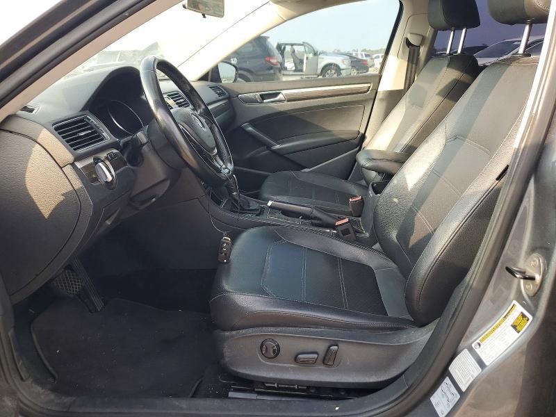 2018 Volkswagen Passat se