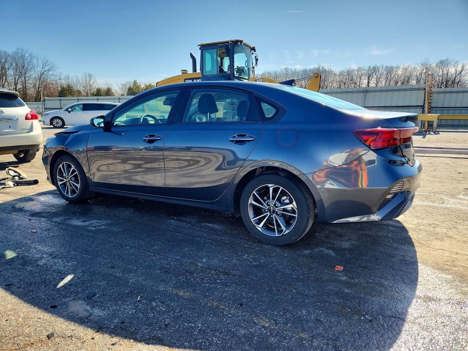 2022 KIA Forte fe