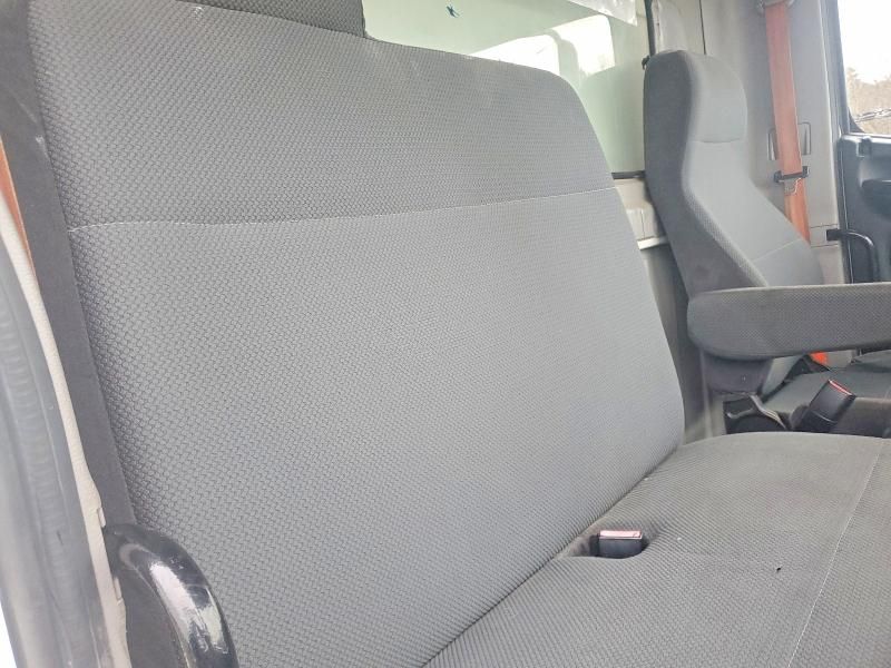 2016 Hino 258LP BOX Truck