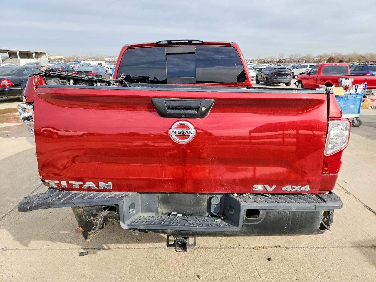 2017 Nissan Titan SV
