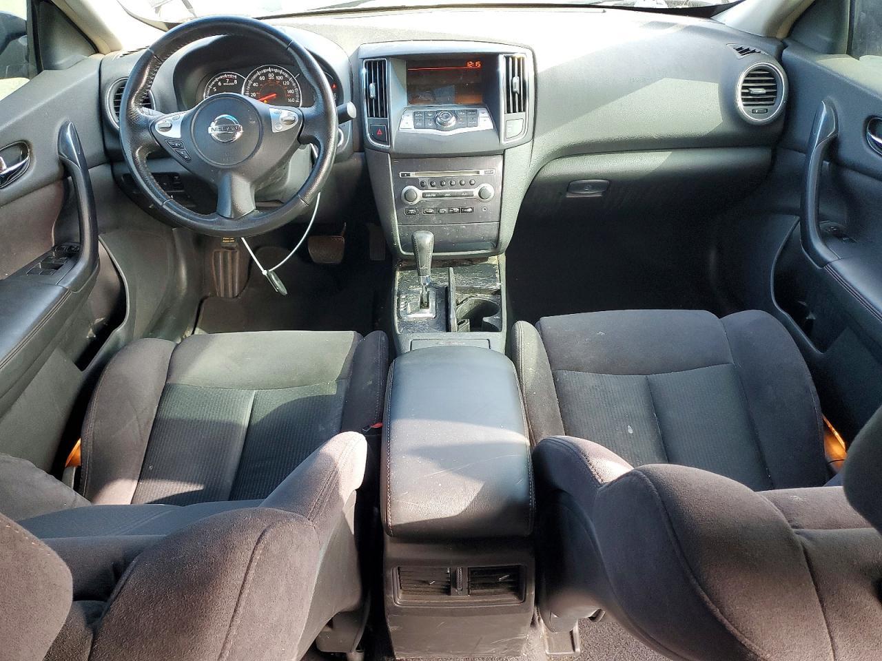 2012 Nissan Maxima s