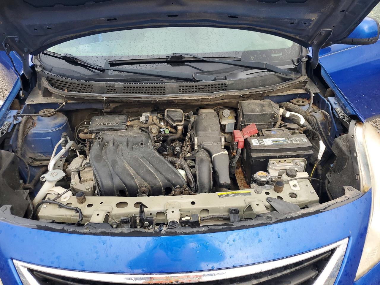2012 Nissan Versa s