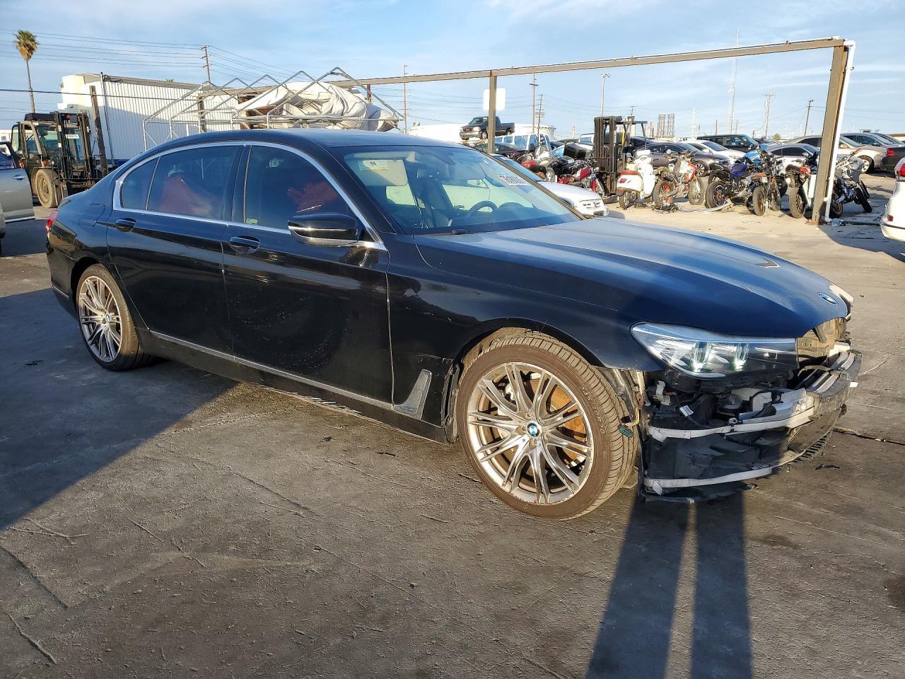 2017 BMW 740 i