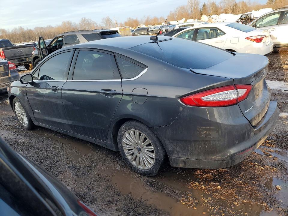 2016 Ford Fusion se Hybrid