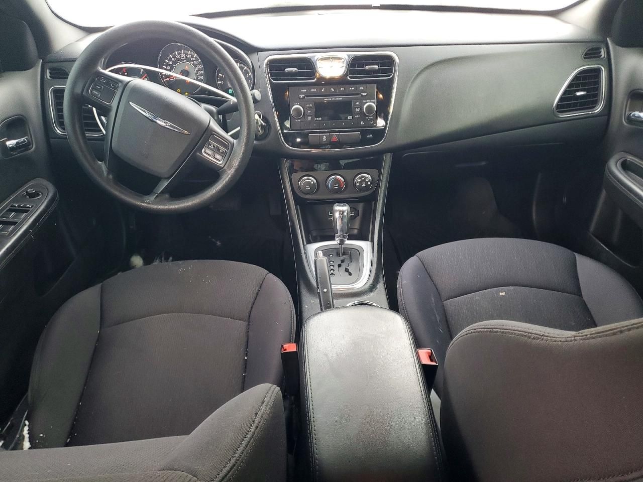 2013 Chrysler 200 lx