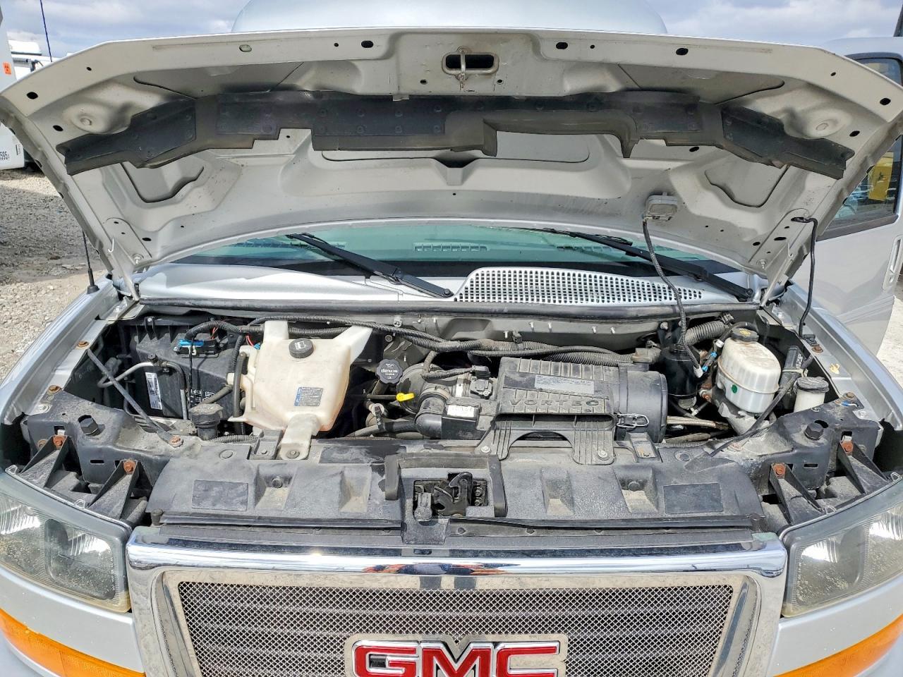 2020 GMC Savana G2500