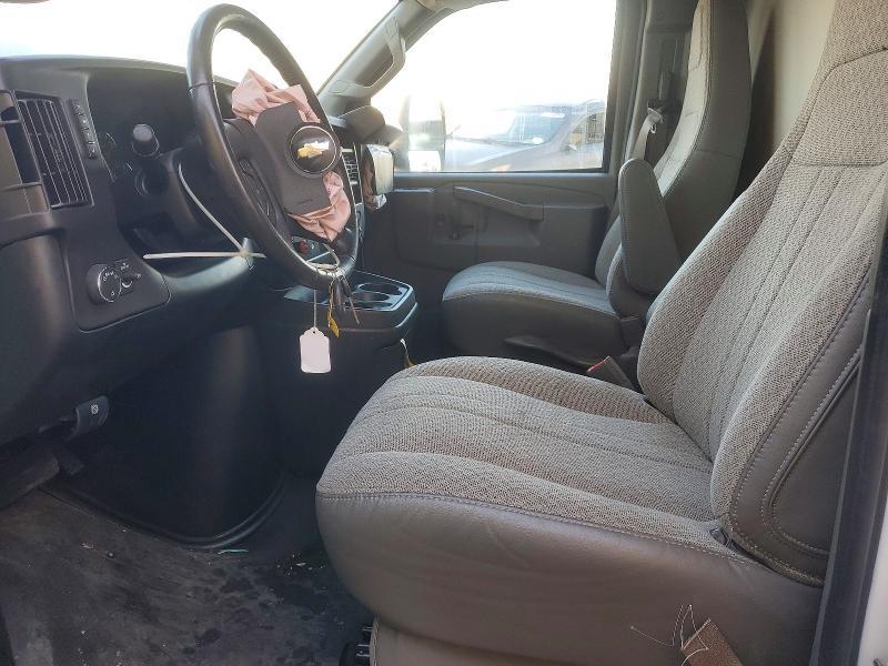 2023 Chevrolet Express BOX Truck