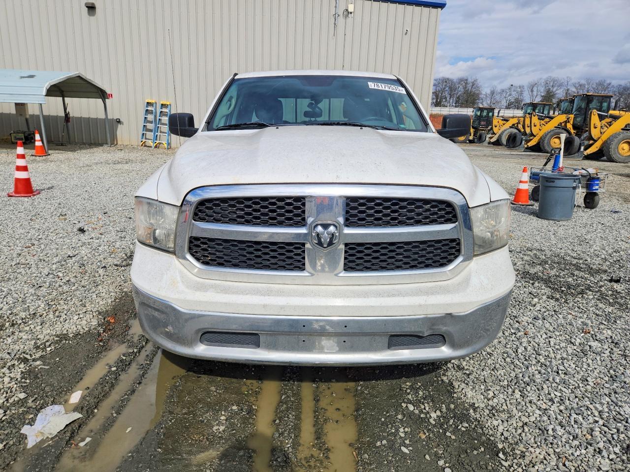 2015 Dodge RAM 1500 SLT