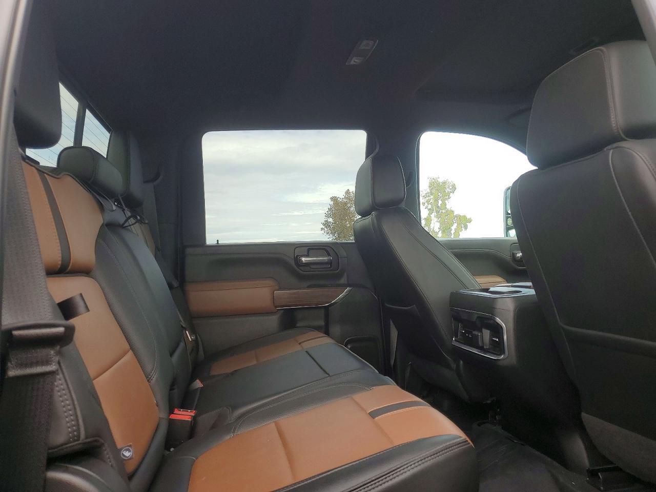 2022 Chevrolet Silverado K3500 High Country