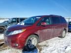 2016 Toyota Sienna xle