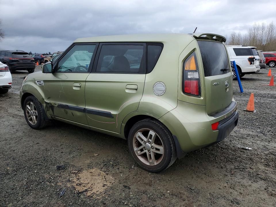 2010 KIA Soul +