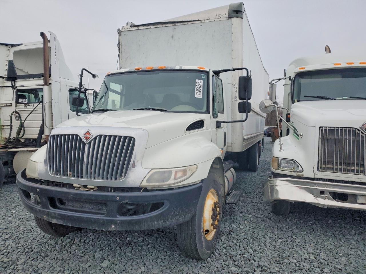 2018 International MA025 BOX Truck