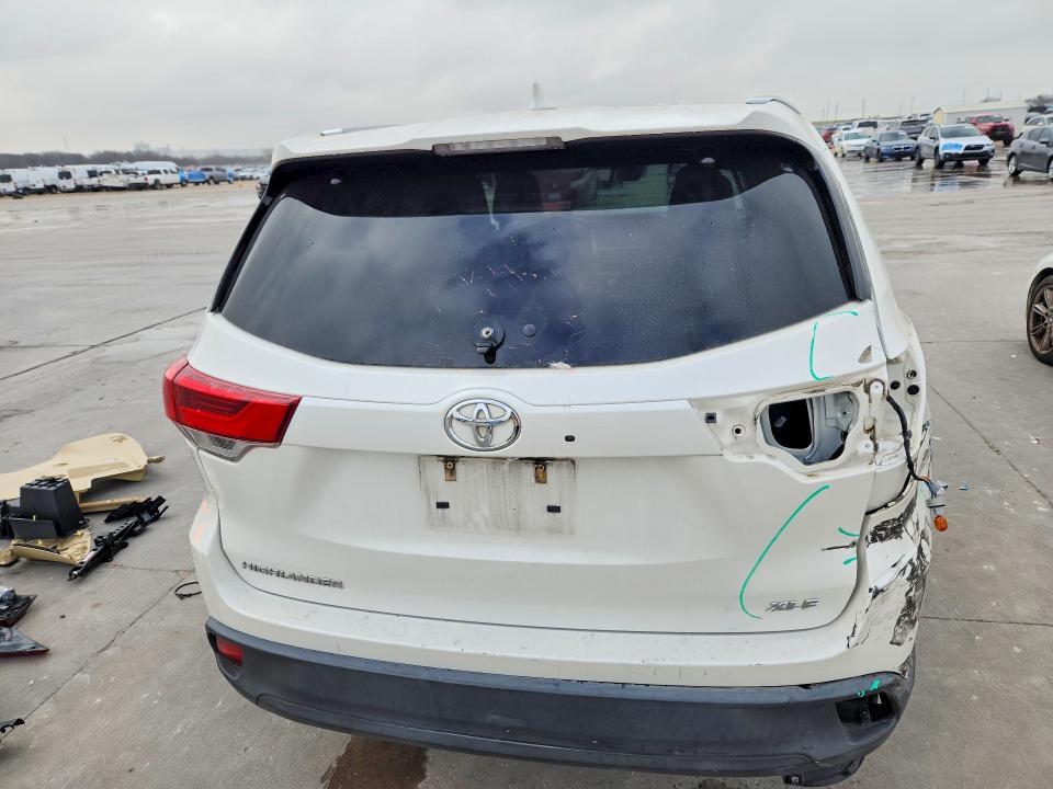 2017 Toyota Highlander xle