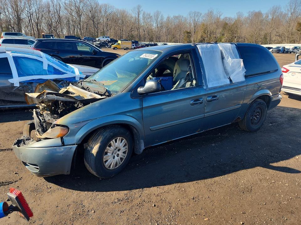 2006 Chrysler Town & Country lx